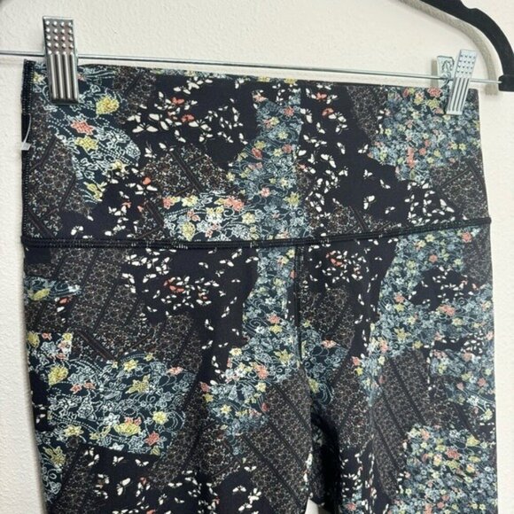 Lululemon Wunder Under Hi-Rise 7/8Tight 25" - Assemblage Alpine White Size 8 - Picture 8 of 9